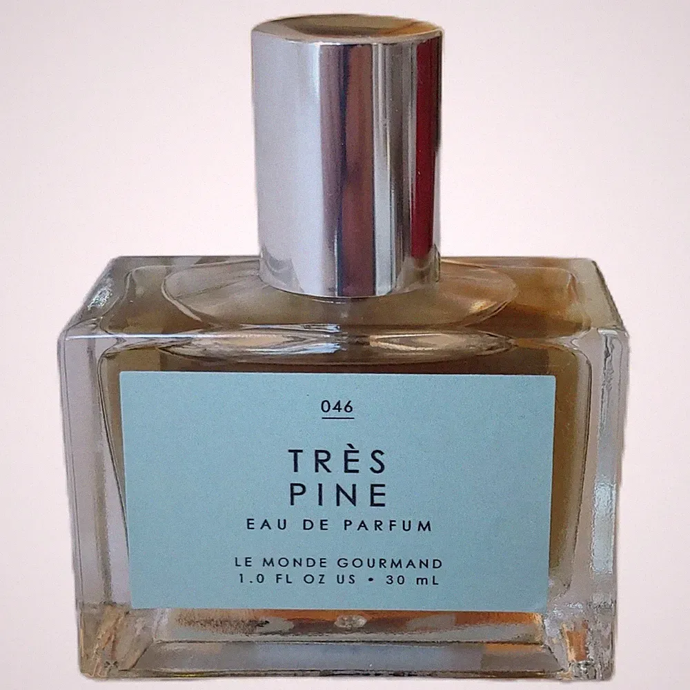 Urban Outfitters Tres Pine Eau De Parfum Le Monde Gourmand 1oz Perfume Spray NEW